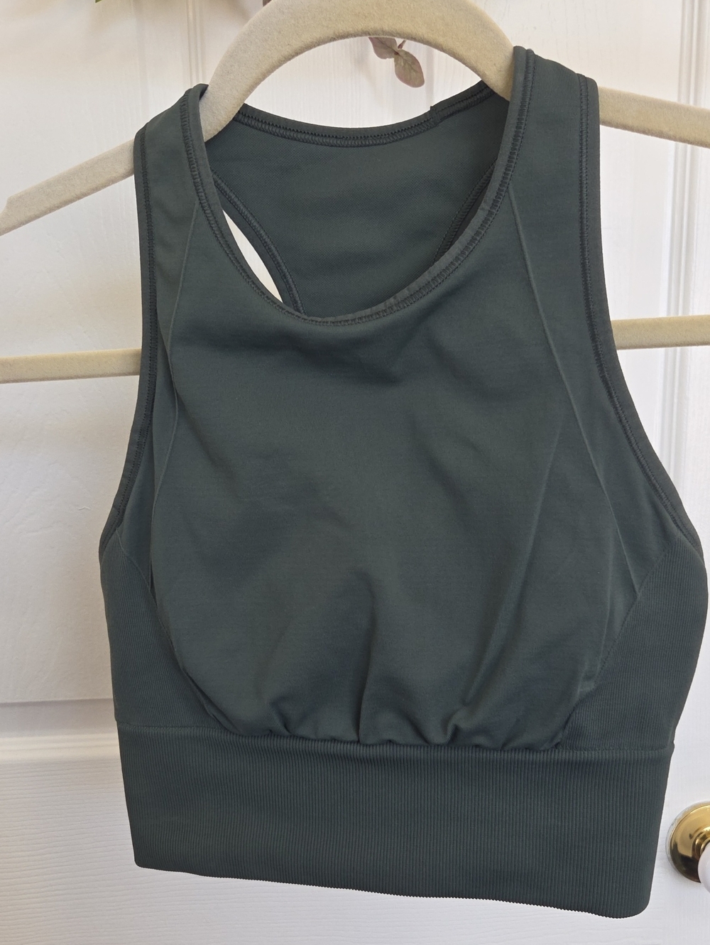 lululemon athletica High-Neck Sports Bra in Deep Forest Green Size 4